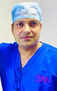About Dr Parateek Goyal